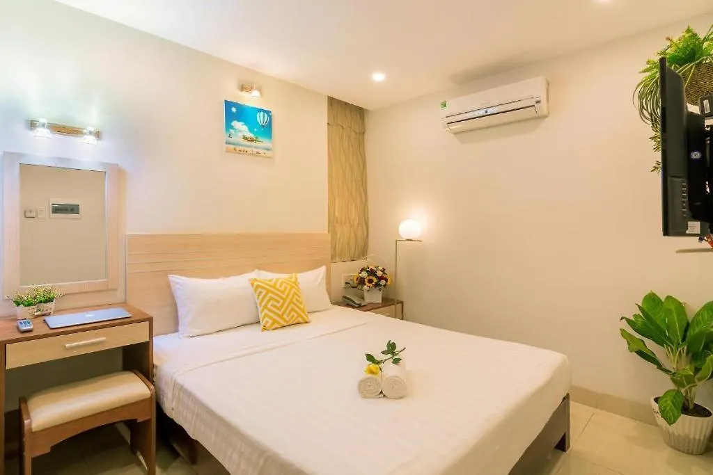 **  Happy Day Riverside Hotel By Haviland Da Nang Vietnam